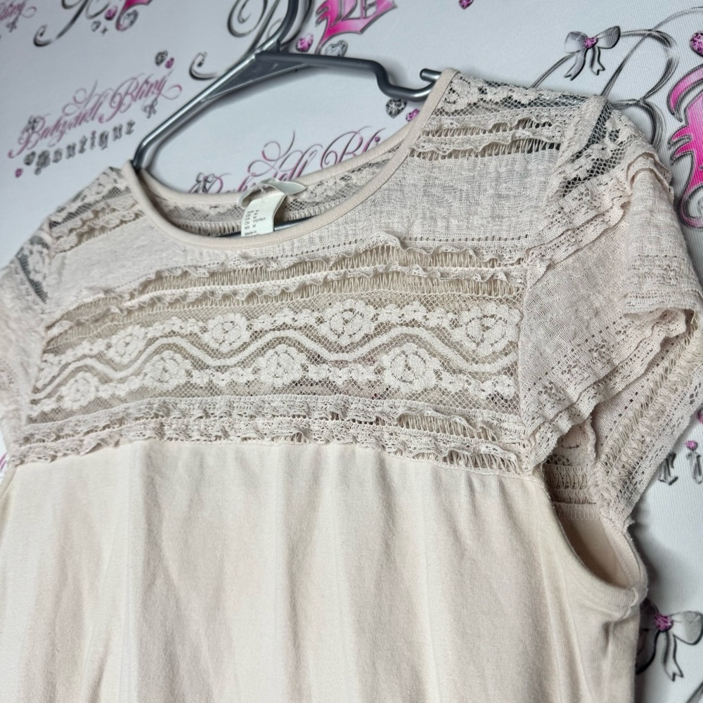 H&M cream lace top stretchy tshirt boho ruffle floral lace accent top area - Picture 4 of 7